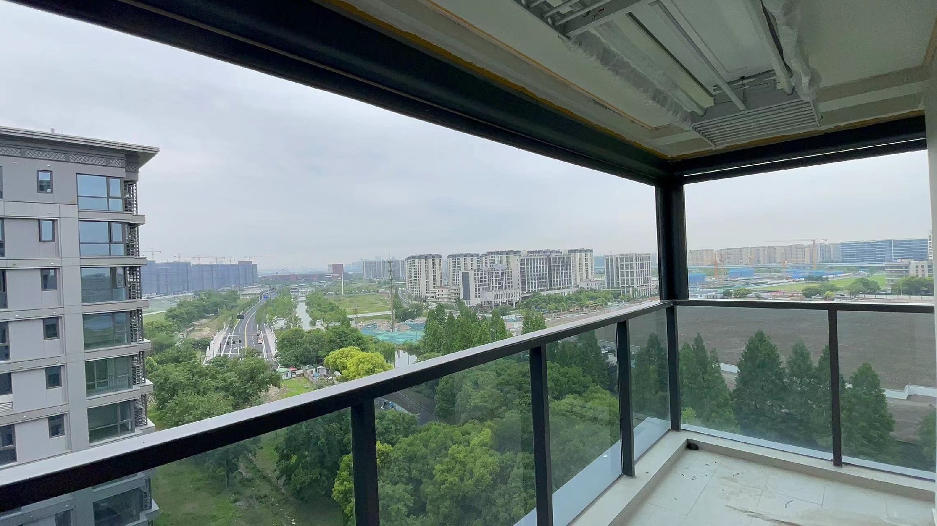 航城遮陽(yáng)防風(fēng)卷簾案例