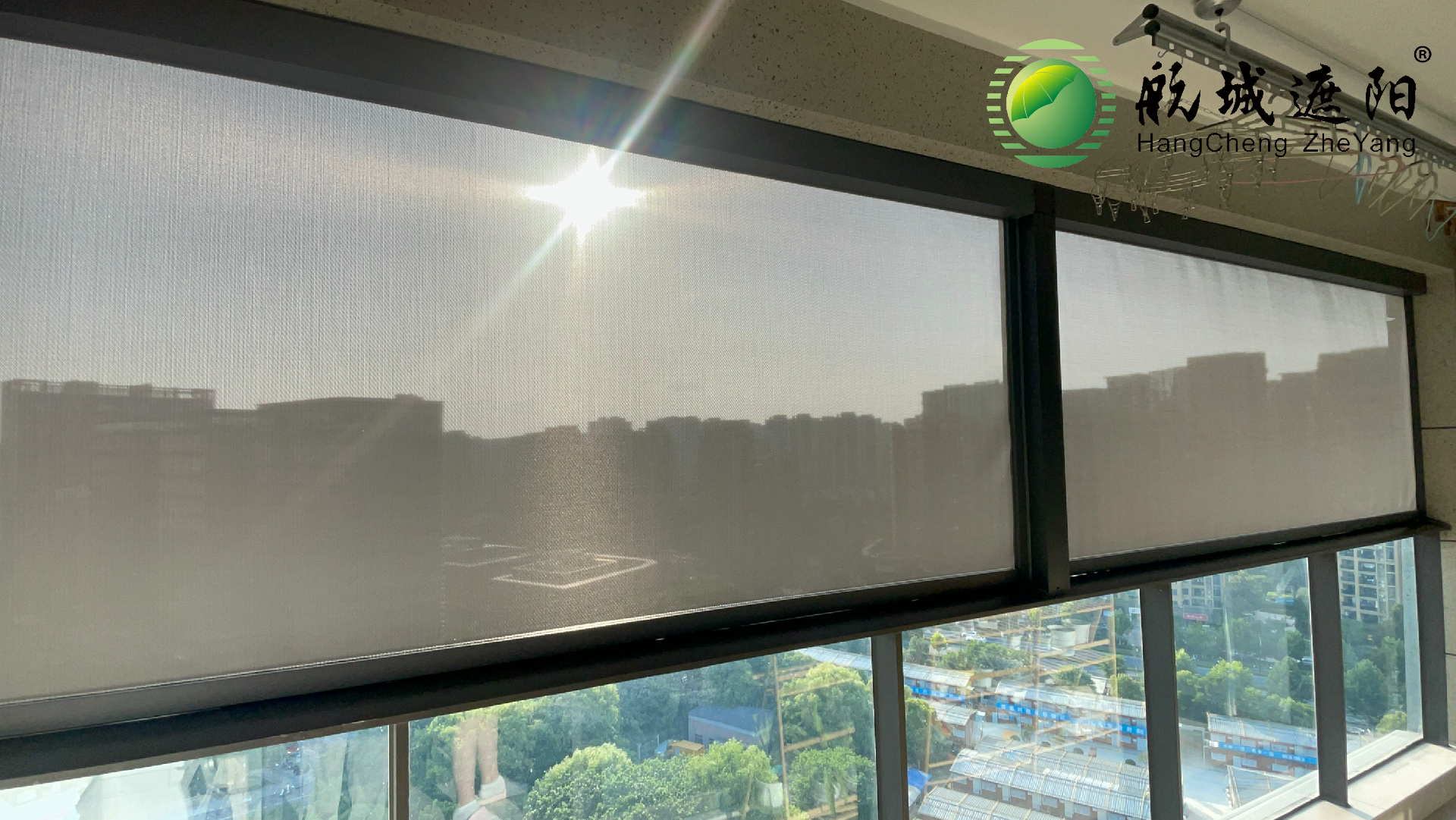 天玨華庭小區(qū)防風(fēng)卷簾案例